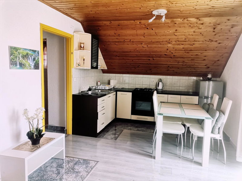Apartment Dolores, Smoljanac, Croatia