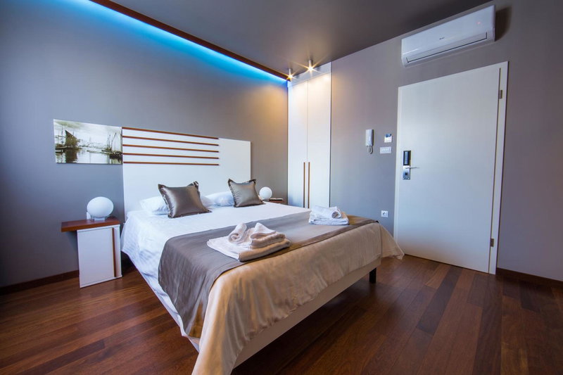 Luxury Rooms Silente Bacvice 1, Split, Croatia