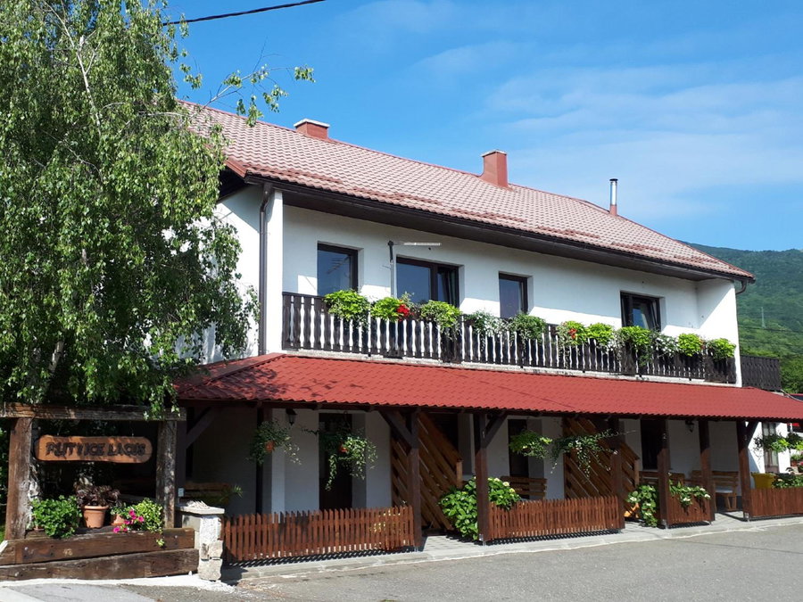 Studio Apartments Plitvice Lacus, Korenica, Croatia
