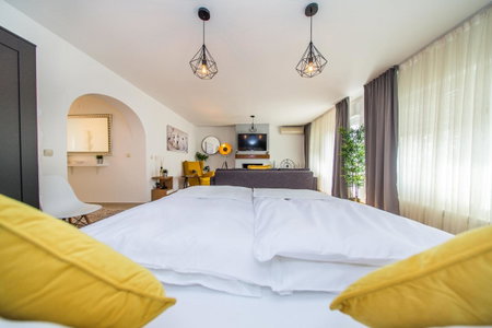 Houzzz21, Zagreb, Croatia