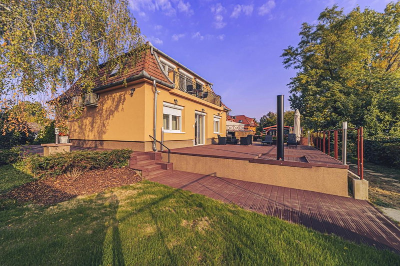 Mártoni Villa, Szigetszentmárton, Hungary
