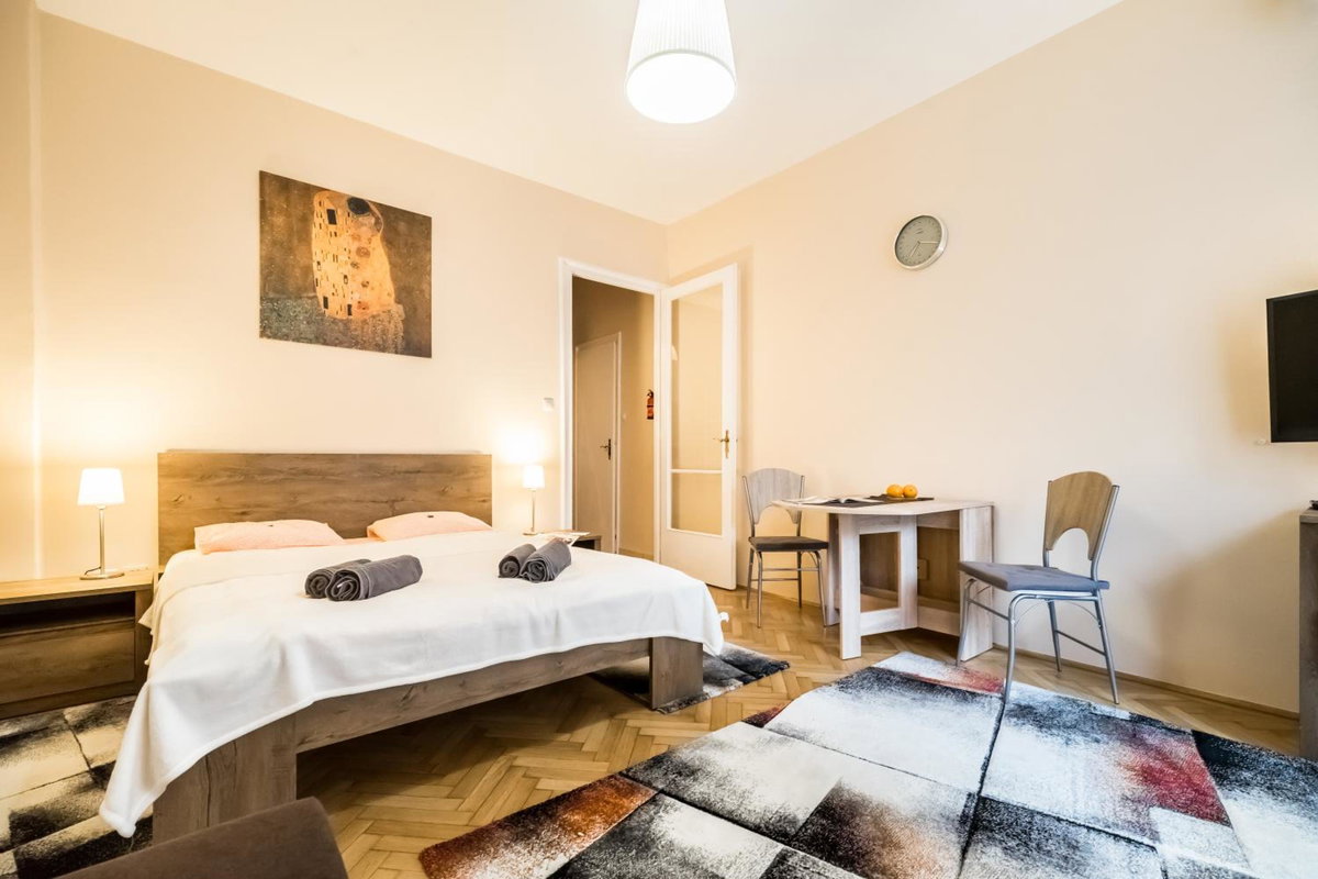 BpR Orange Dream Apartment, Hungary