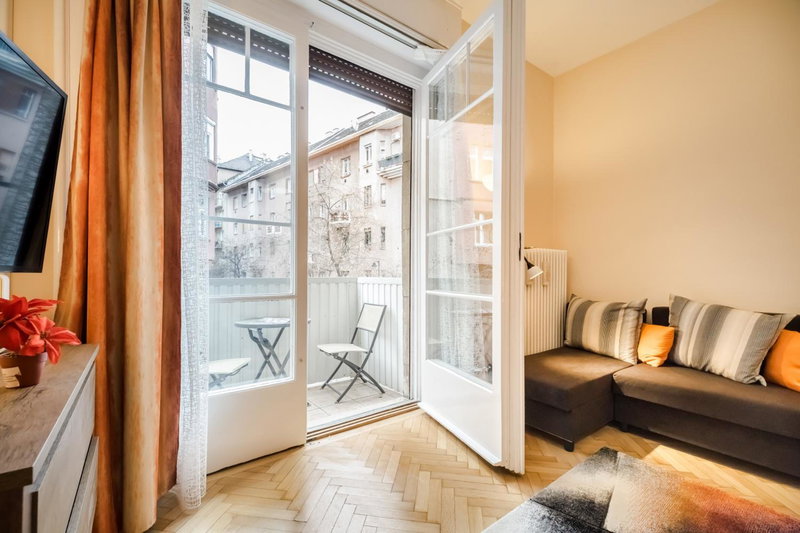 BpR Orange Dream Apartment, Budapest, Hungary