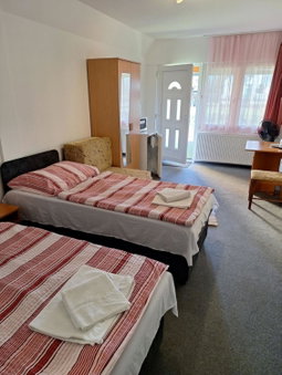 Fenyő Panzió, Mezőkövesd, Hungary