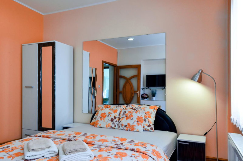 Harmónia Apartmanház, Eger, Hungary