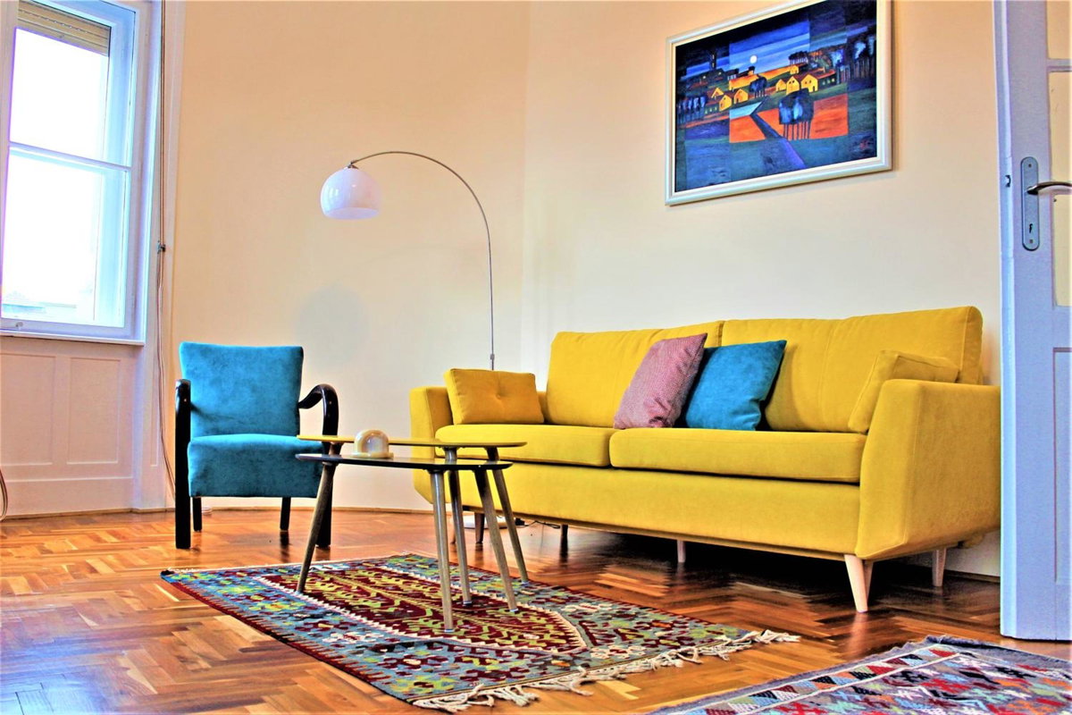 Csilla Home Apartman, Hungary