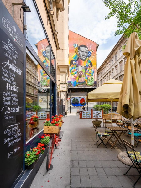 BpR Chic Gem in the Heart of the City, Budapest, Hungary