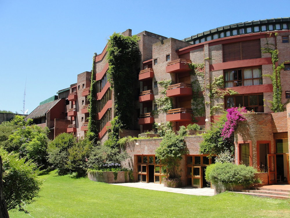 Hotel Del Bosque, Argentina