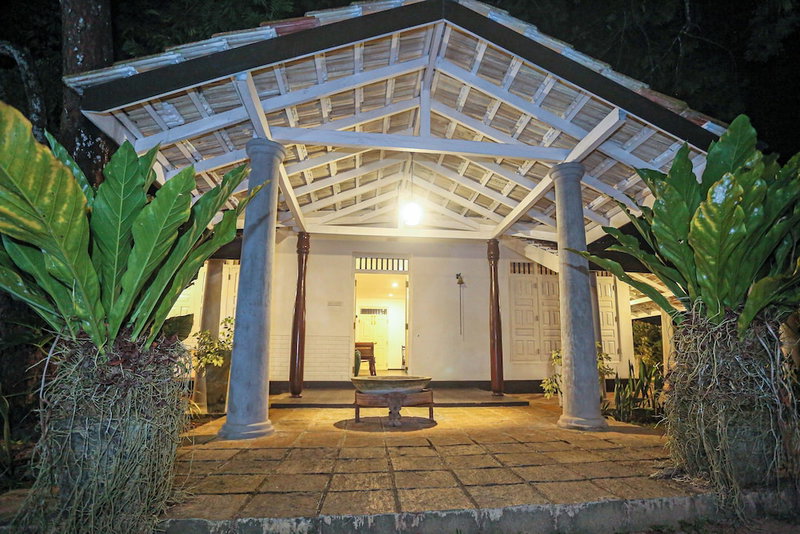 Ilukketiya Tea chalets, Padinnoruwa, Sri Lanka