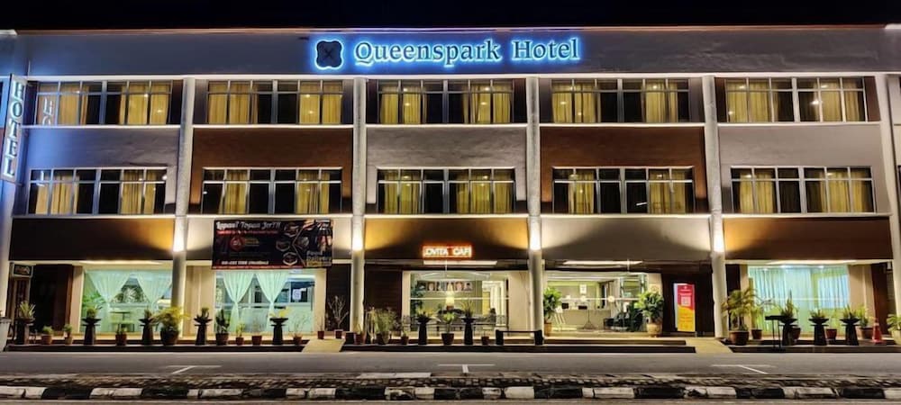 Desa Queenspark Hotel, Malaysia