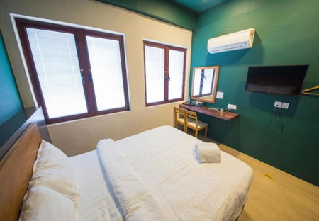 Room V Jalan Sultanah By SECOM, Batu Pahat, Malaysia
