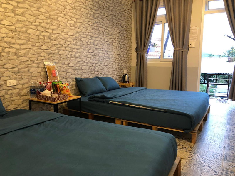 Pine Tree Homestay, Da Thien, Vietnam