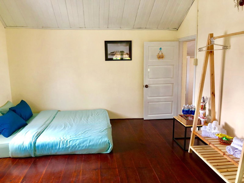 Pine Tree Homestay, Da Thien, Vietnam