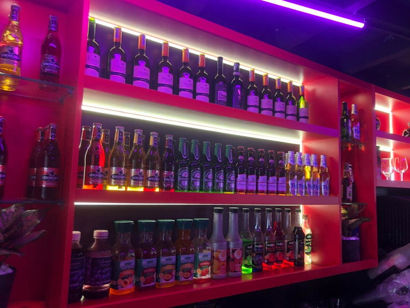 TAN BINH ROMANTIC HOTEL - Sân Bay TSN Nhà Ga T3, Ho Chi Minh City, Vietnam