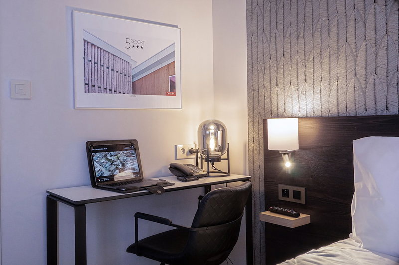 Five Resort Cholet Centre, Cholet, France