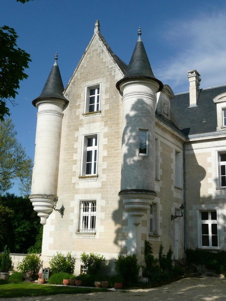 Chateau de Bellevue B&B et Appartements avec Piscine chauffée, Saint-Avit, France