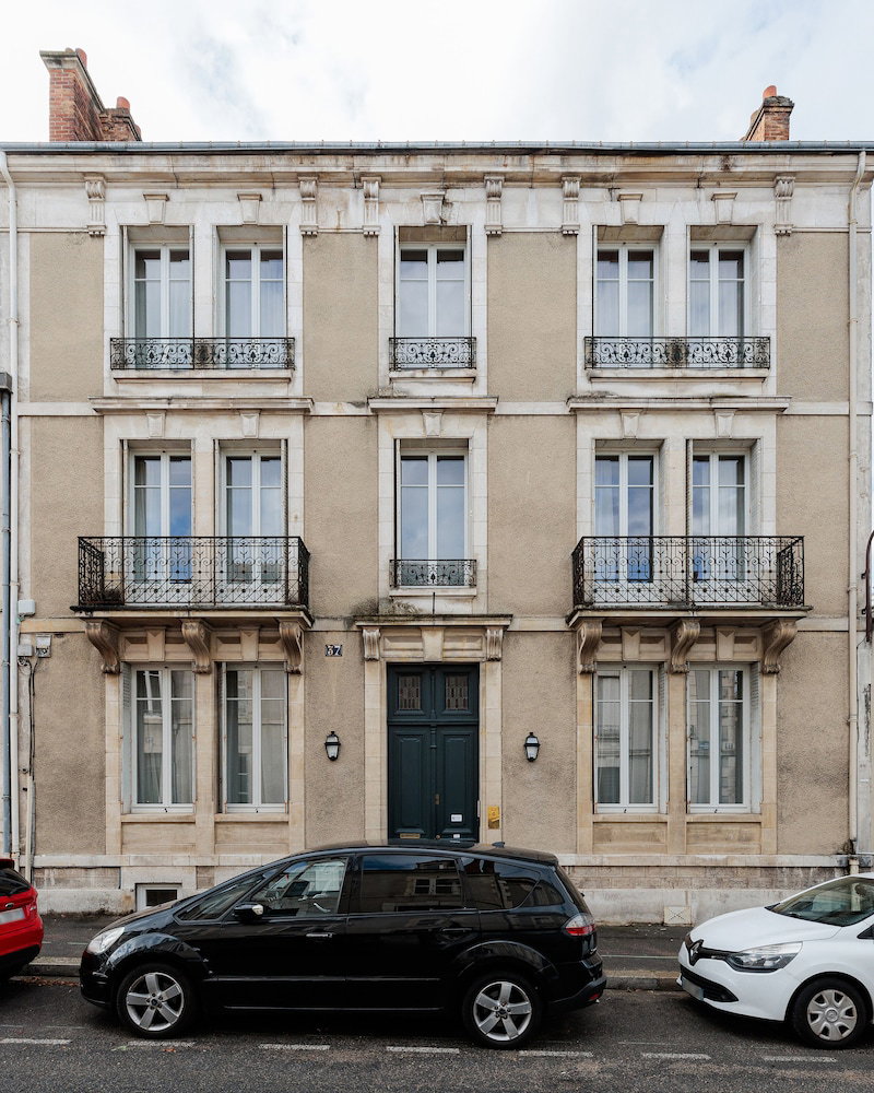 Hôtel Arago - Entrée autonome, réception en ligne - Encore Mieux, France