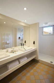 B&B HOME Brides-les-Bains Les 3 Vallées, Brides-les-Bains, France