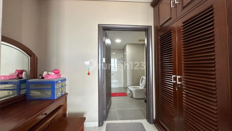 Apartment for rent in West Jakarta, Indonesia · Ciputra International · 3 rooms, 2 baths