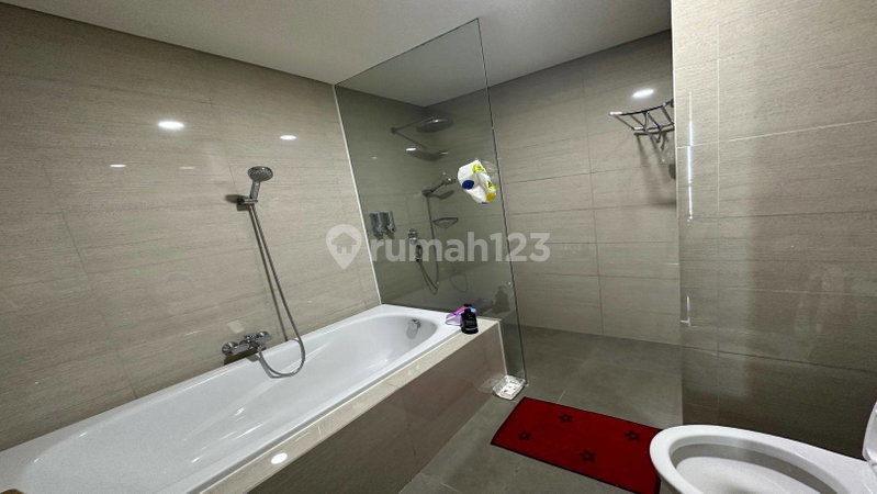 Apartment for rent in West Jakarta, Indonesia · Ciputra International · 3 rooms, 2 baths