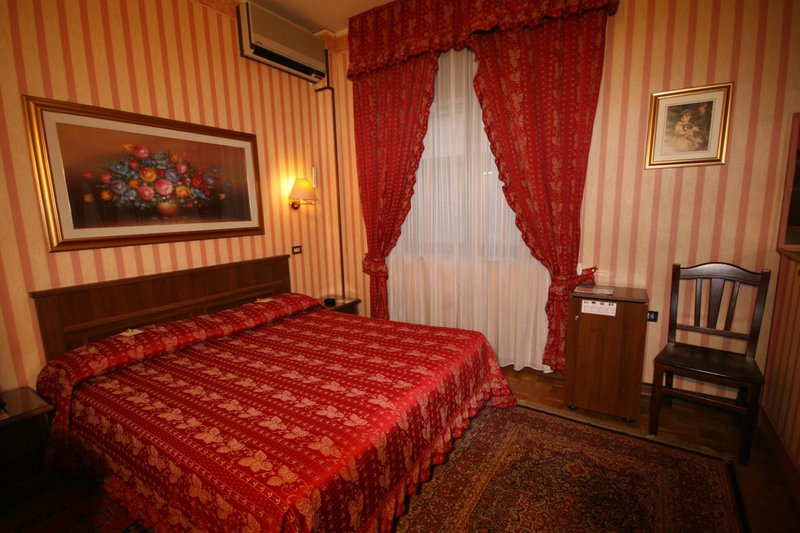 Hotel Italia City Center, Mantova, Italy