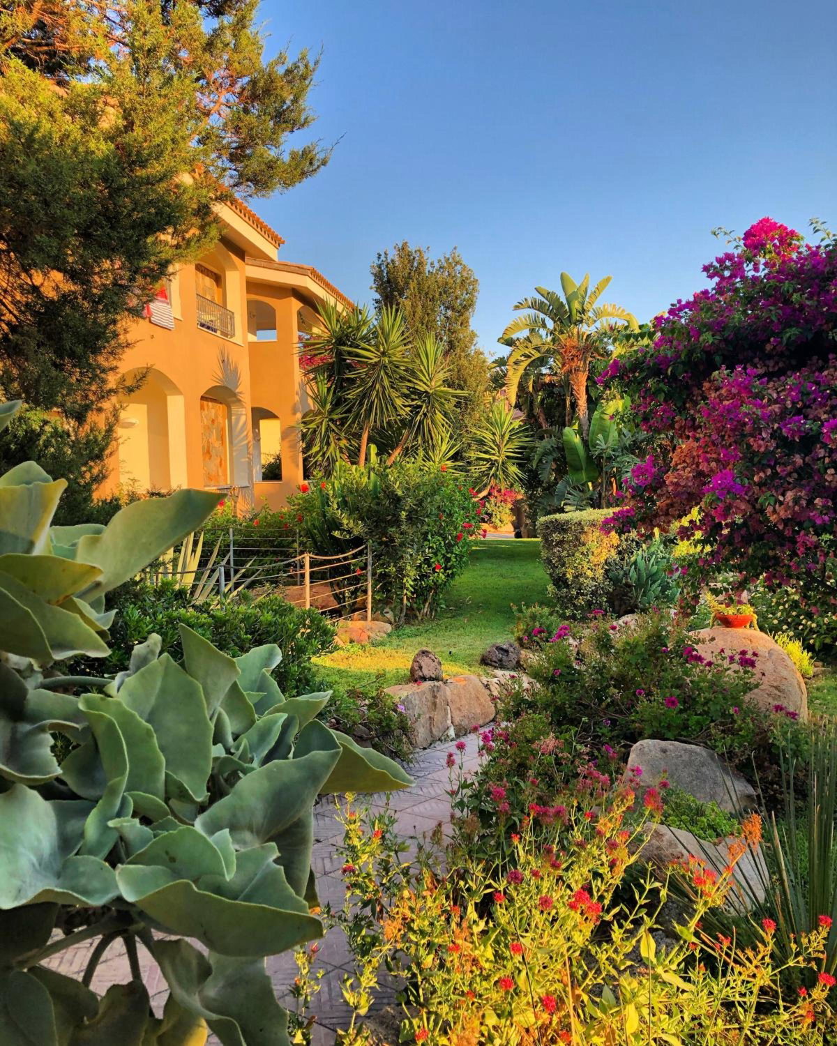 Hotel · Hotel RaffaEl, Villasimius