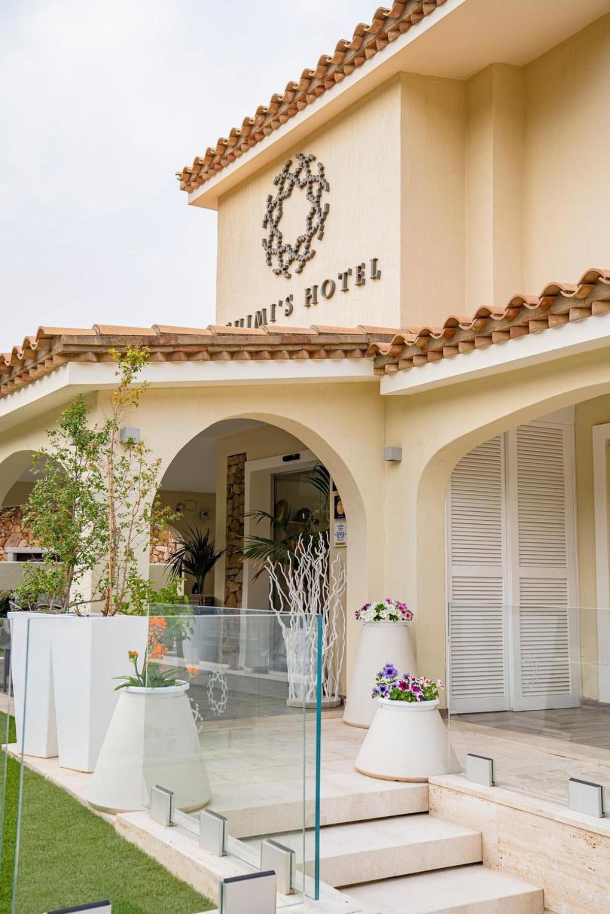Suimi's Hotel, Italy
