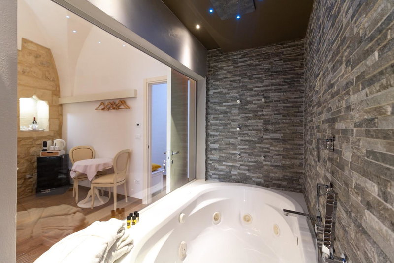 Le Nicchie luxury rooms, Lecce, Italy