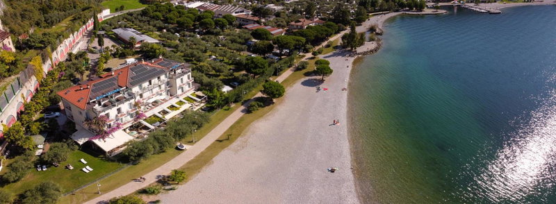 Hotel Baia Azzurra - Lake Front, Nago-Torbole, Italy