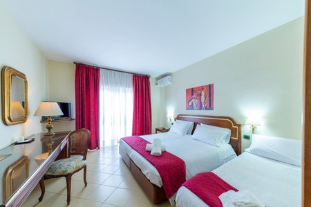 Hotel Sakura, Sure Hotel Collection by Best Western, Torre del Greco, Italy