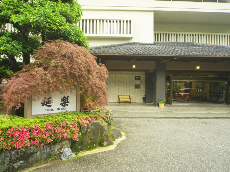 Enraku, Japan