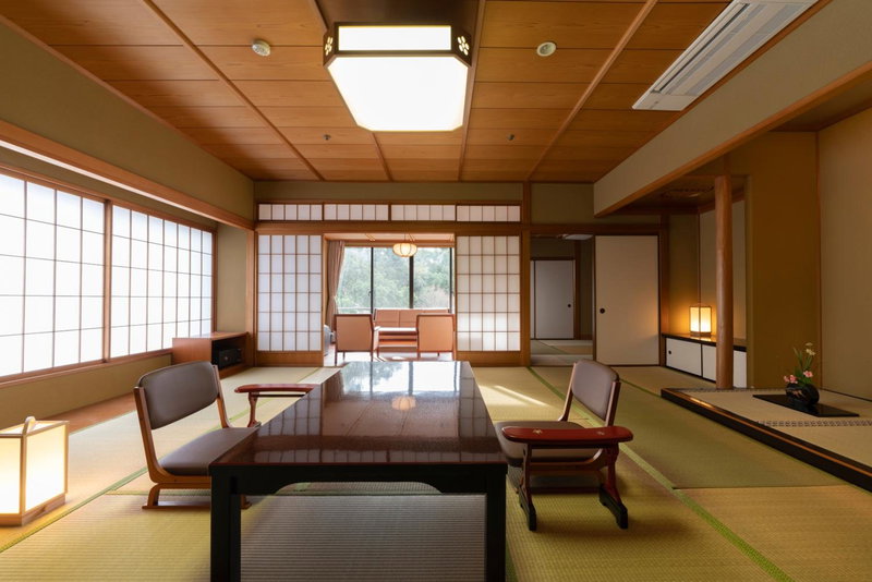 Yamashiro Onsen Miyabi no Yado Kaga Hyakumangoku, Kaga, Japan