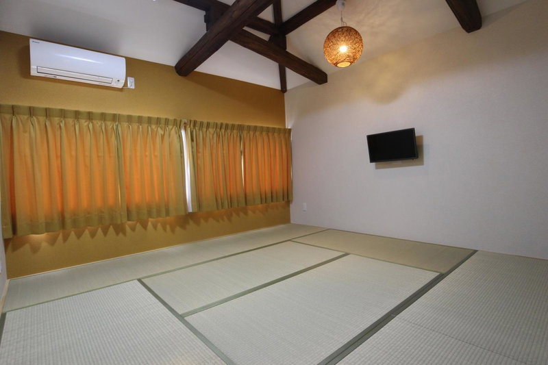Yadokari Shima, Shima, Japan