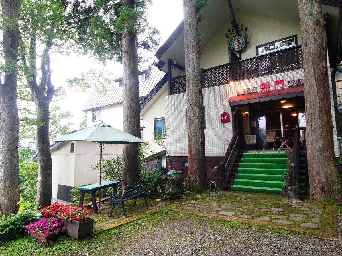 Hotel Mumon, Japan