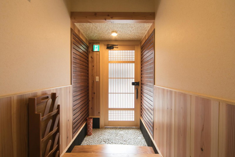 Nishodo Machiya HIKARU OIKE, Kyoto, Japan