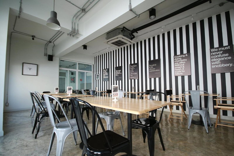 AVA Hotel, Phitsanulok, Thailand