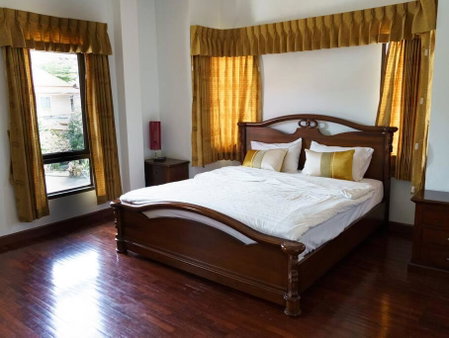 4BD Private pool villa in Patong heart quiet&nice, Patong Beach, Thailand