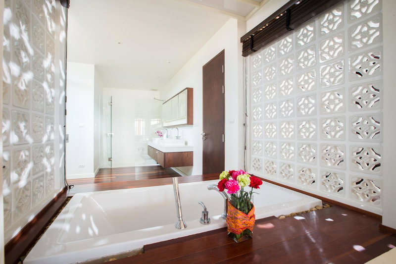 Amatapura Beachfront Villa 1, SHA Certified, Ao Nam Mao, Thailand