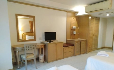 Kresident Hotel, Phitsanulok, Thailand