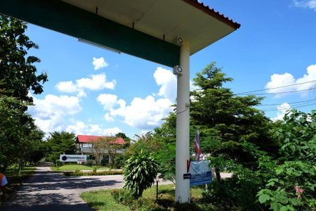 โรงแรมคอมม่อนเวลธ์ Commonwealth Hotel&Resort, Suan Phung, Thailand