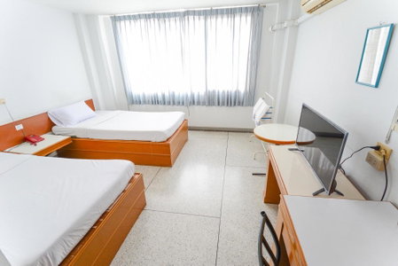 Tokyo Hotel, Ubon Ratchathani, Thailand