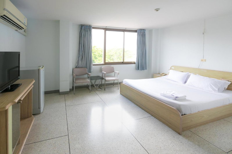 Tokyo Hotel, Ubon Ratchathani, Thailand