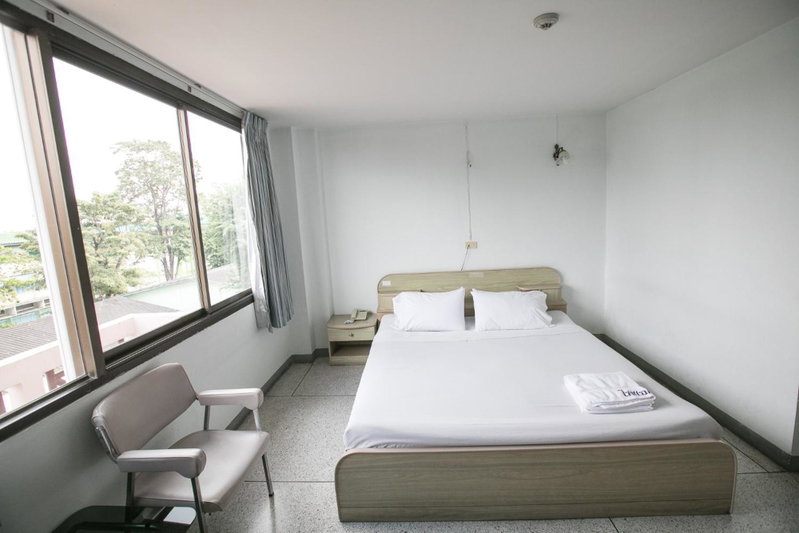 Tokyo Hotel, Ubon Ratchathani, Thailand