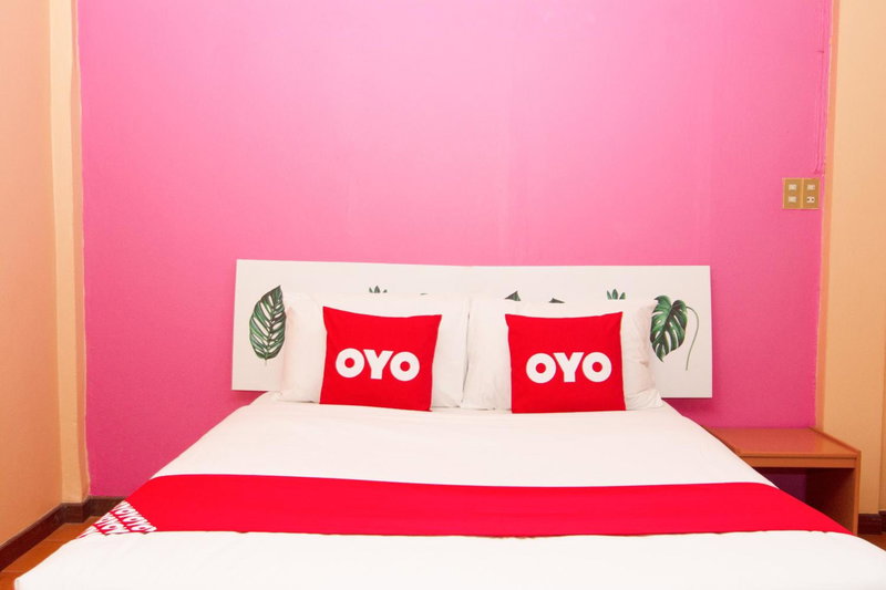 OYO 534 Phasuk Hotel, Pran Buri, Thailand