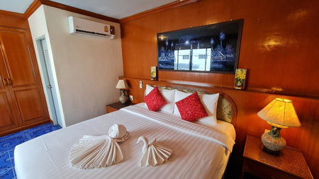 Vech Guesthouse Patong, Patong Beach, Thailand