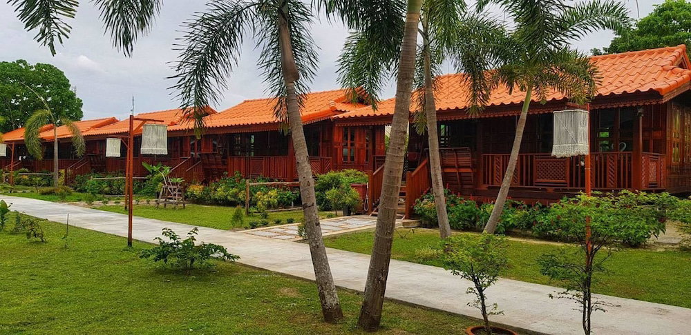 Bu-Nga Resort, Thailand