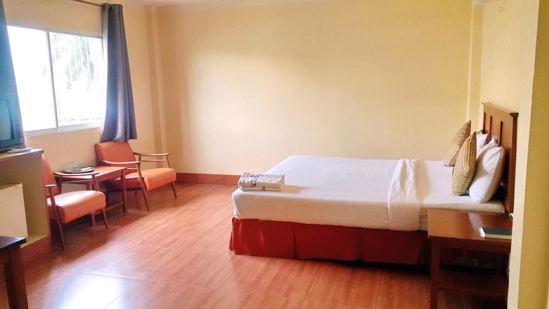 Sri Chumphon Hotel, Chumphon, Thailand