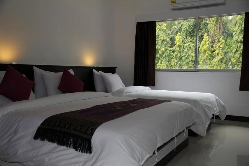 Sri Chumphon Hotel, Chumphon, Thailand