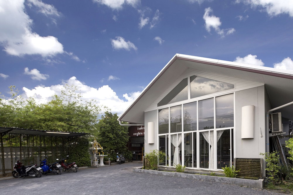 The Lantern Hostel and SPA, Thailand