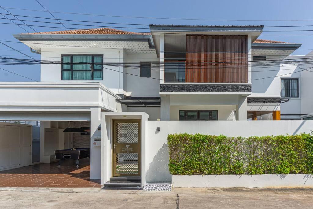 3BD Pool Villa Pattaya with sauna - Exquisite Pool Villa B, Thailand